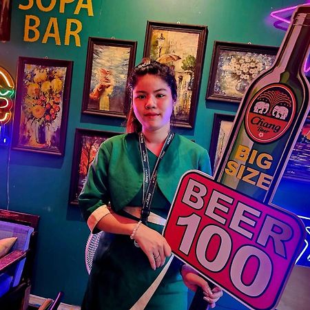 Merry V Guesthouse Bangkok Ngoại thất bức ảnh